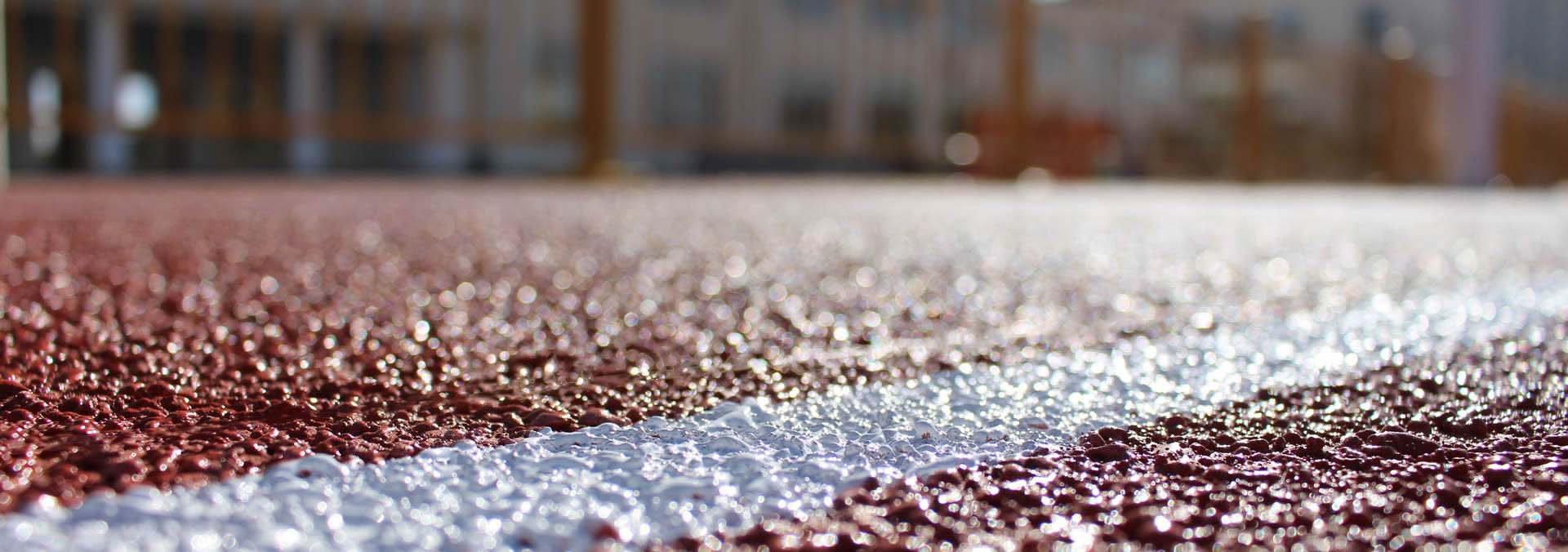 萨迦新国标塑胶跑道